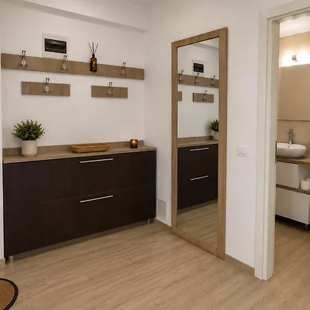 Mamaia Apartman Konstanca